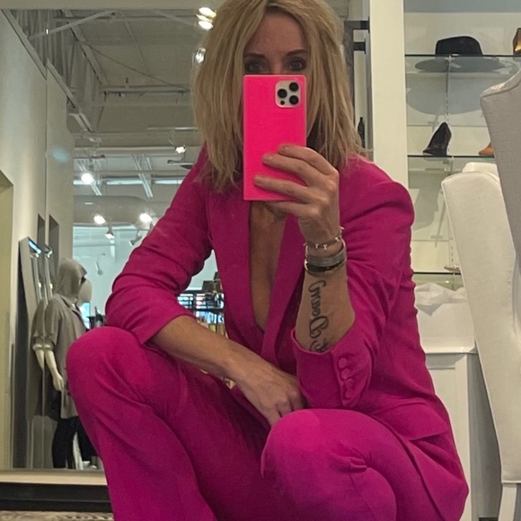 Meet your Posher, Amy - Picture 1 of 1